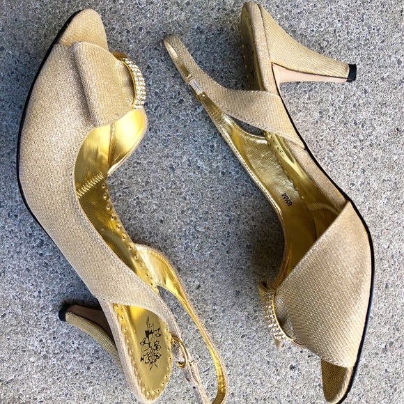 3 🟪 for $40 
Gold Sling Backs by J Renee EUC sz 8.5 - Picture 5 of 9